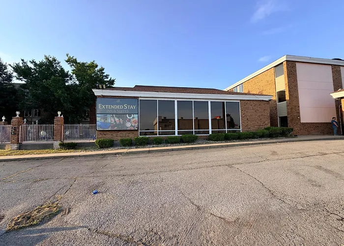 Hotel Extended & I-57 3*