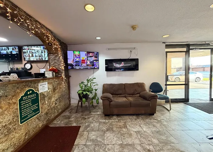 Extended & I-57 Hotel Marion