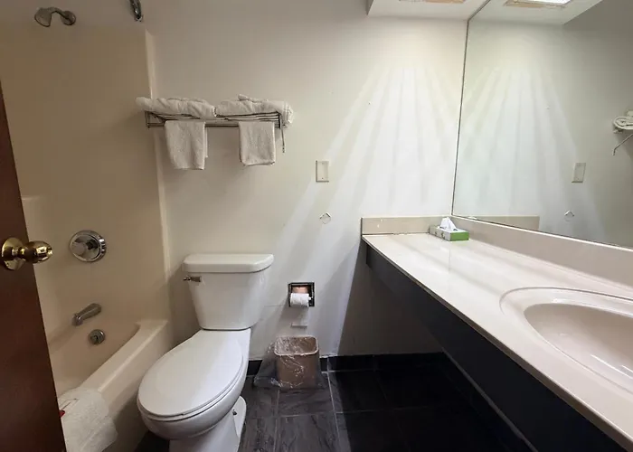 Extended & I-57 Hotel