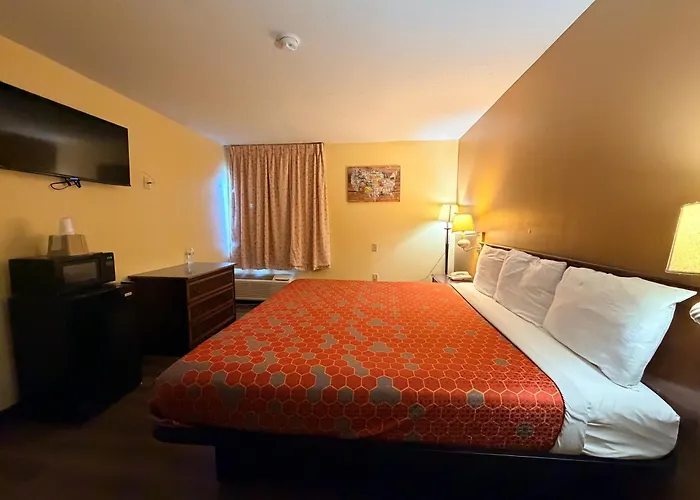 Extended & I-57 Hotel Marion