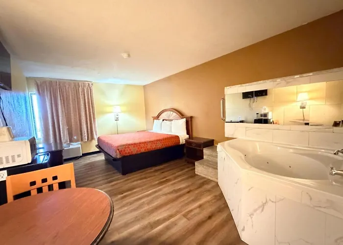 Extended & I-57 Hotel
